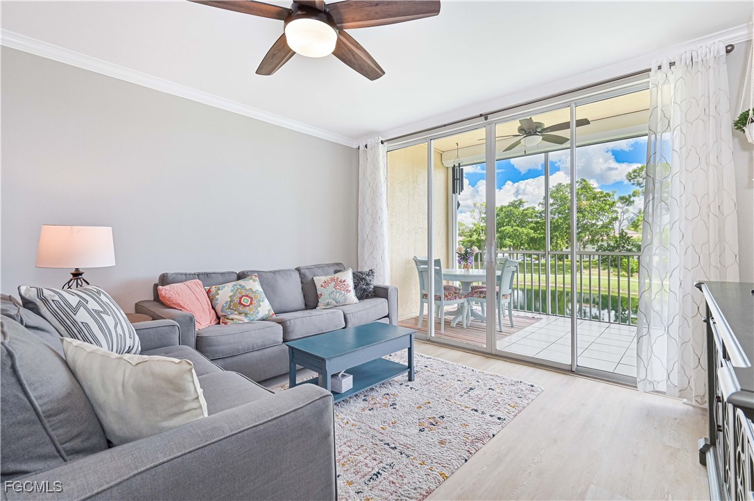 1 Bed Waterfront Home for Sale in Fort Myers, photo 12