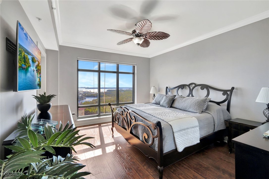 3 Bed Waterfront Home for Sale in Cape Coral, photo 12