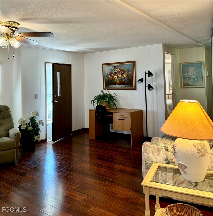2 Bed ManufacturedHome for Sale in North Fort Myers, FL — photo 12