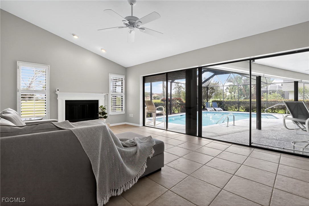 3 Bed Pool Home for Sale in Spanish Wells, photo 12