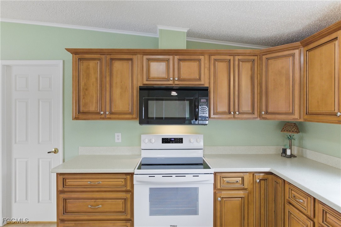 2 Bed Waterfront Home for Sale in North Fort Myers, FL — photo 12