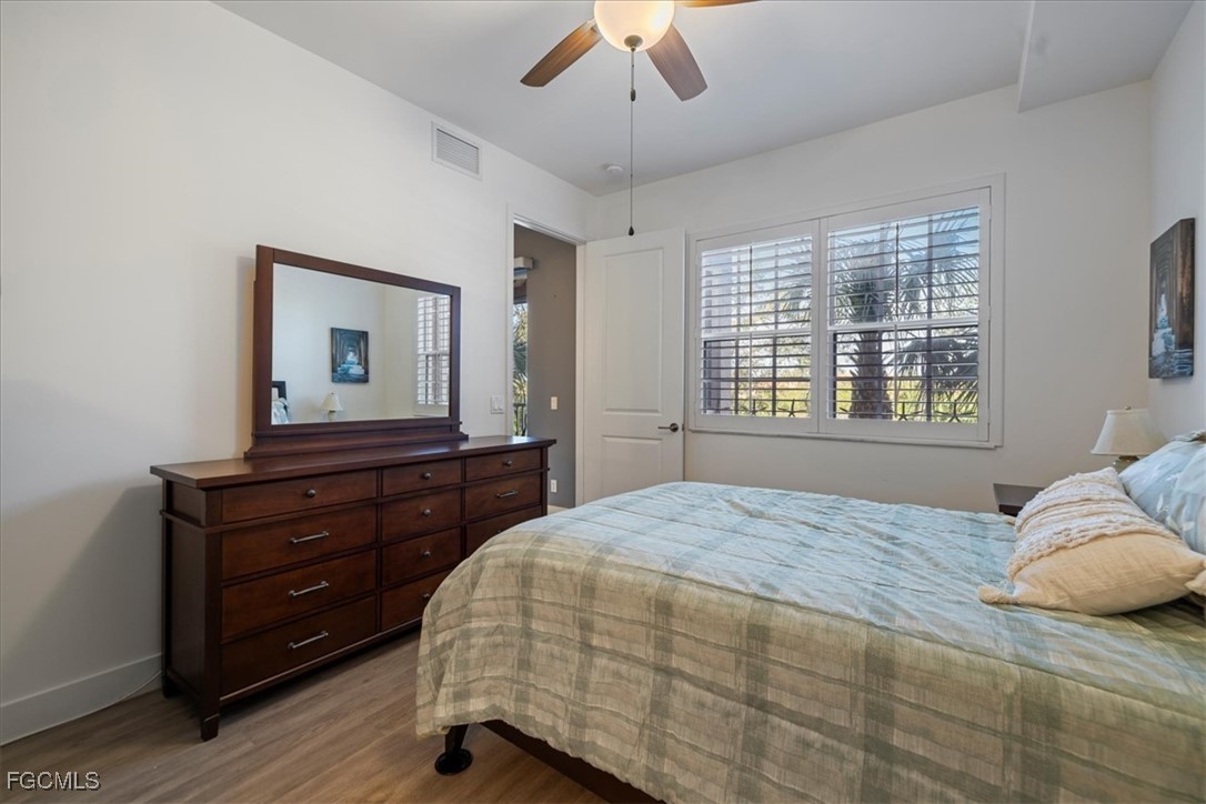2 Bed Condominium for Sale in Royal Pointe, photo 12