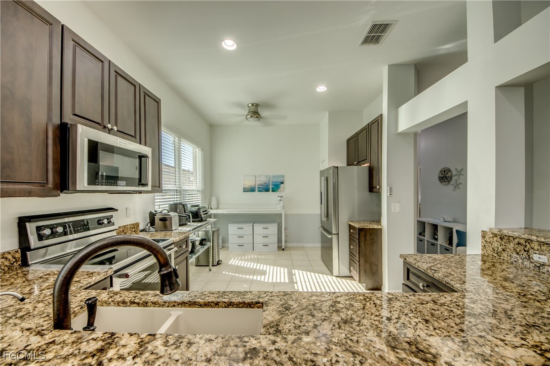 3 Bed Waterfront Home for Sale in Fort Myers, photo 12