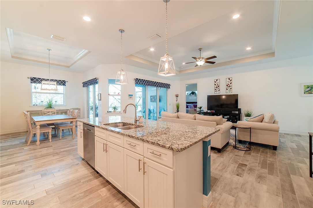 3 Bed Pool Home for Sale in Rotonda Heights, photo 12