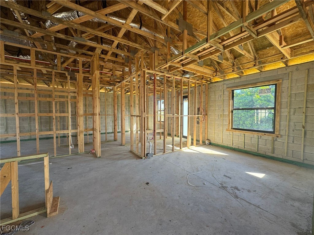 3 Bed SingleFamilyResidence for Sale in Cape Coral, photo 12
