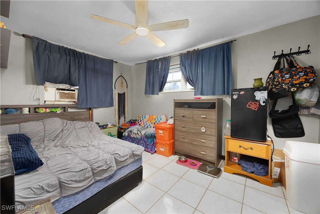 5 Bed SingleFamilyResidence for Sale in Wedgewood, photo 12