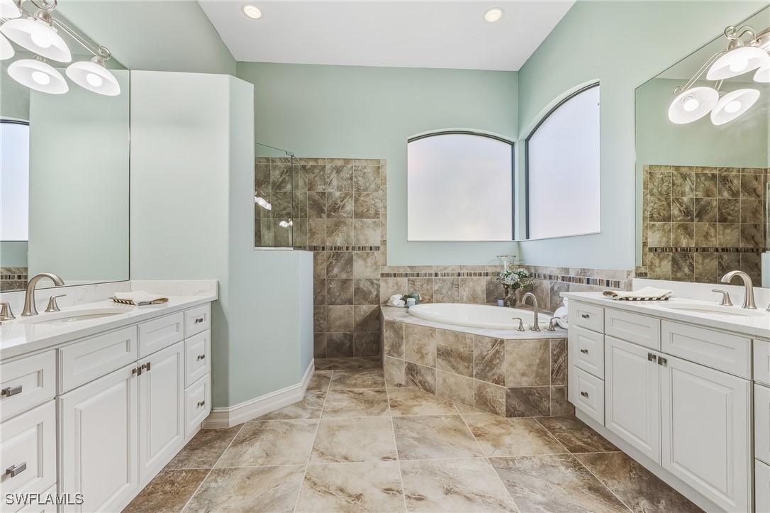 4 Bed Pool Home for Sale in Naples, photo 12