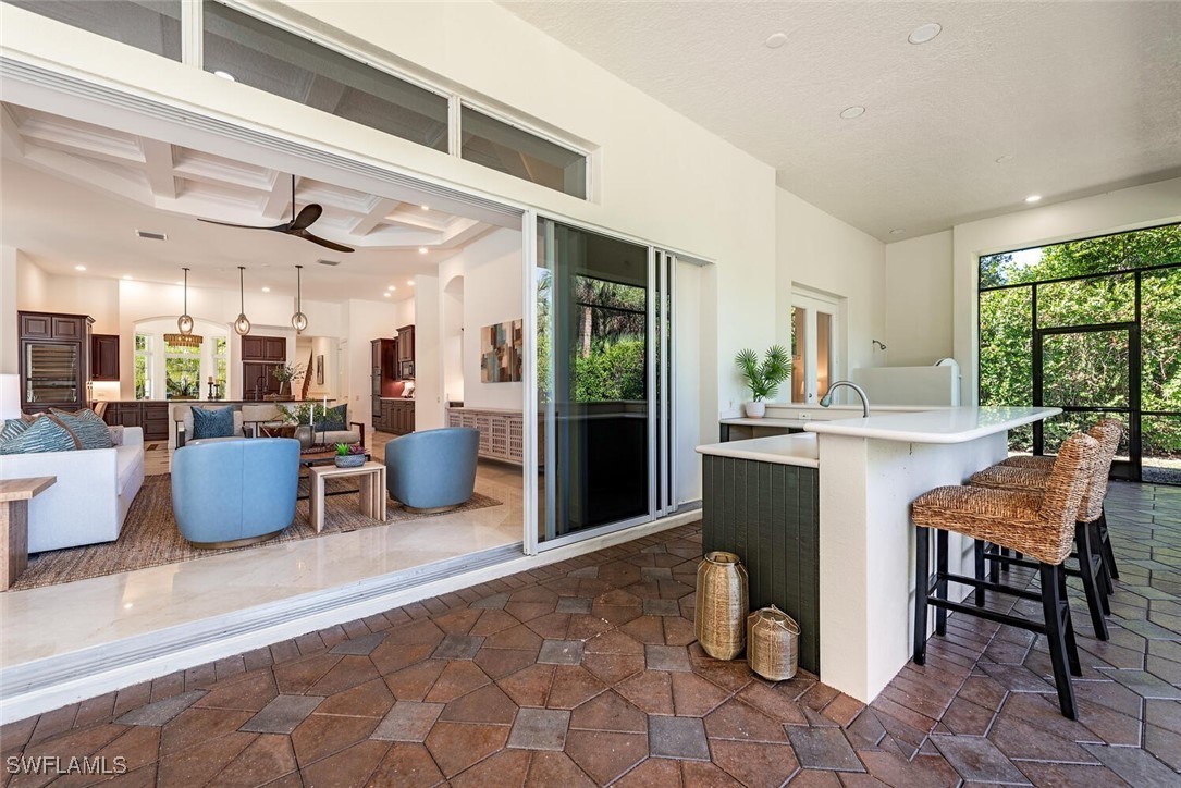 6 Bed Pool Home for Sale in Colliers Reserve, photo 12