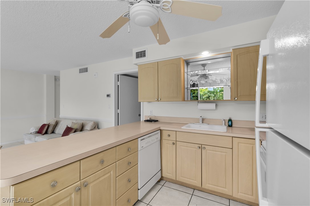 1 Bed Condominium for Sale in Marco Island, FL — photo 12