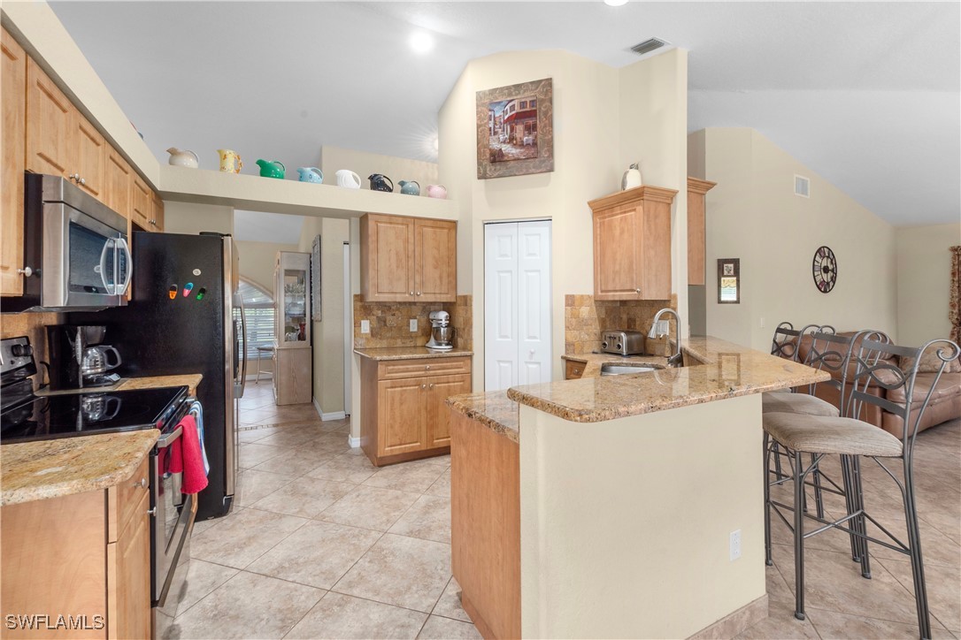 3 Bed Waterfront Home for Sale in Naples, FL, $770,000 — photo 12