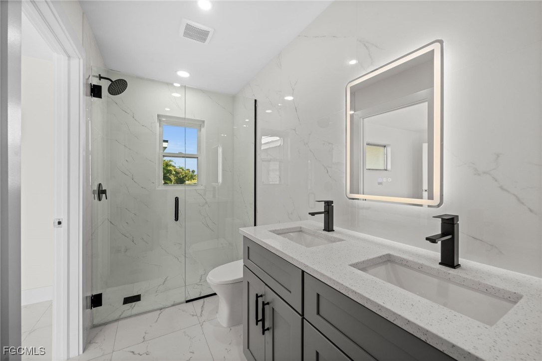 3 Bed Pool Home for Sale in Oakland Hills, photo 12