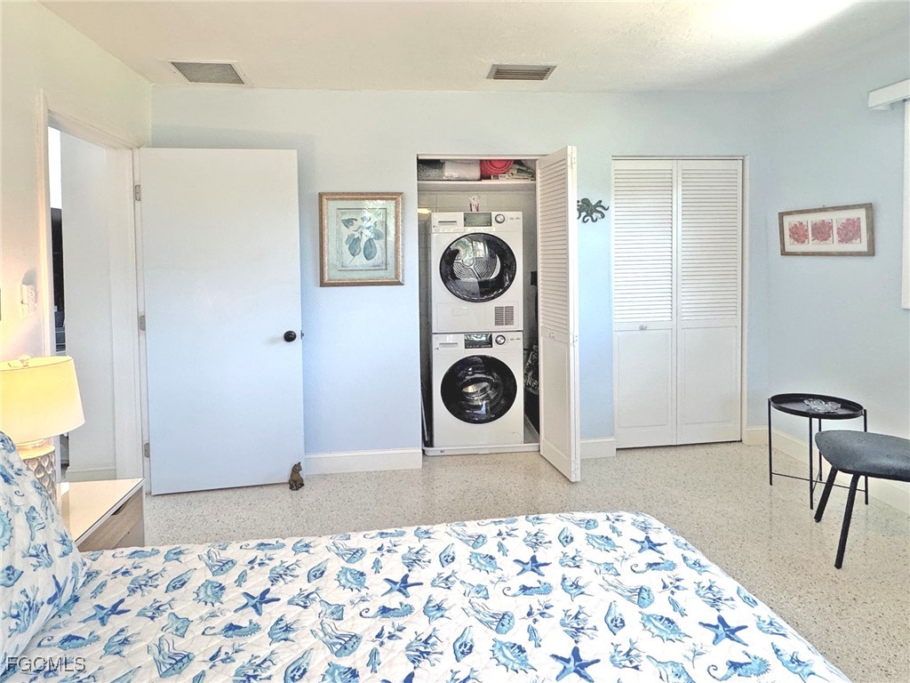 1 Bed Duplex for Sale in Sanibel Shores, photo 12