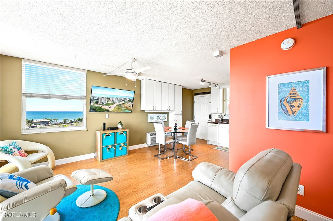1 Bed Waterfront Home for Sale in Beach And Tennis Club, photo 12