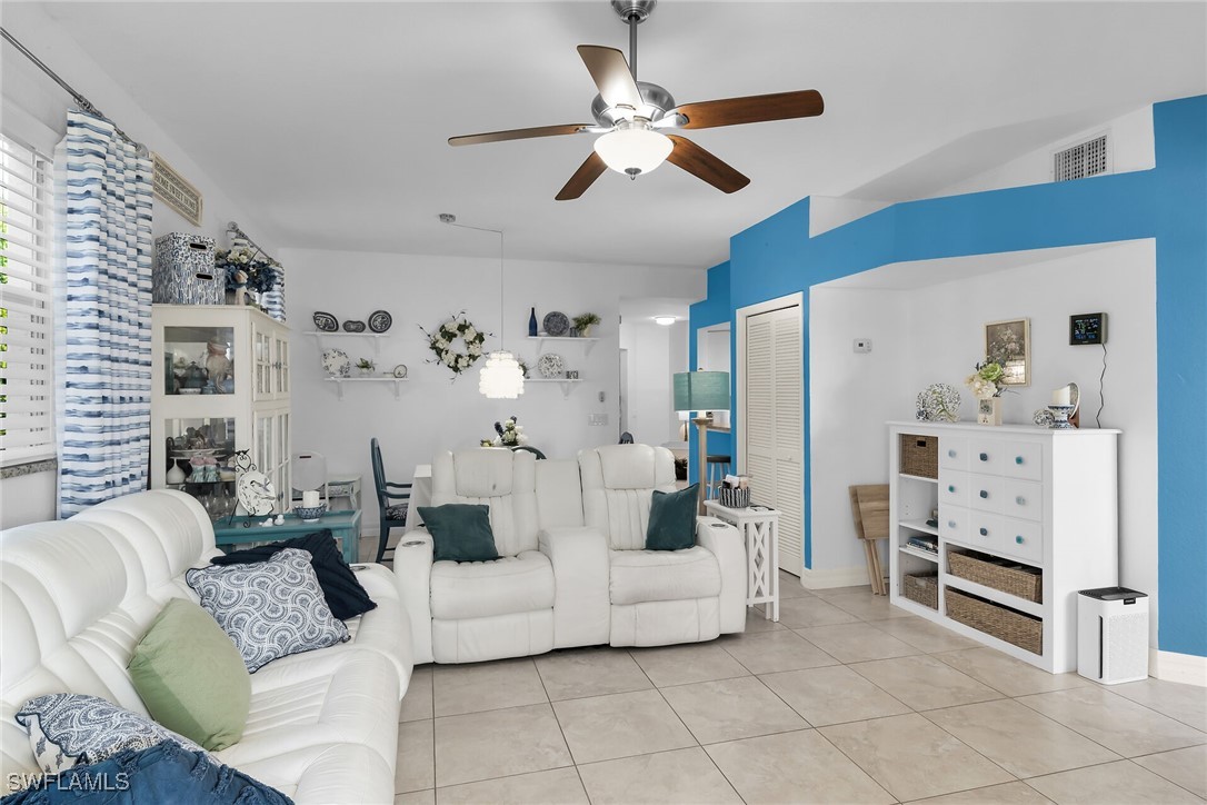 3 Bed Condominium for Sale in Sunset Cay Lakes, FL, $286,900 — photo 12