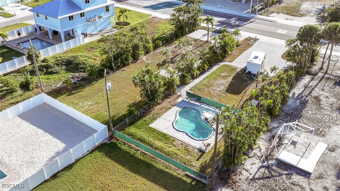 Residential for Sale in Mcphie Park, photo 12