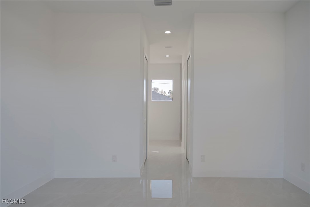 3 Bed SingleFamilyResidence for Sale in Lehigh Acres, photo 12
