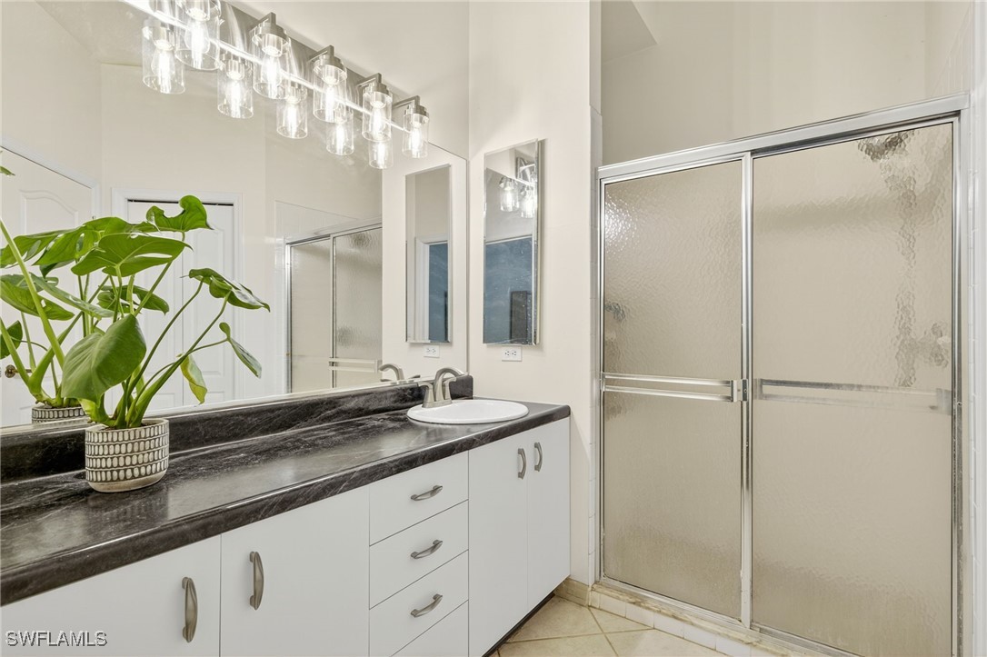 3 Bed Attached for Sale in Estero, photo 12
