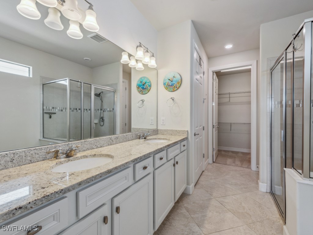 3 Bed SingleFamilyResidence for Sale in Westbrook, photo 12
