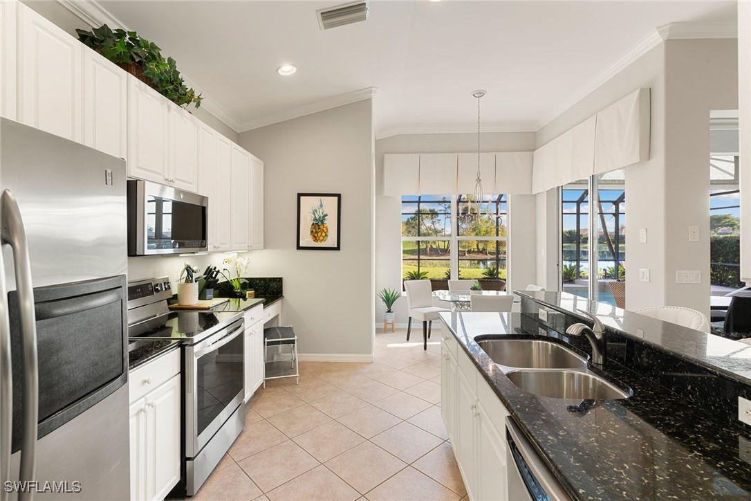 3 Bed Pool Home for Sale in Bramble Pointe, FL, $795,000 — photo 12