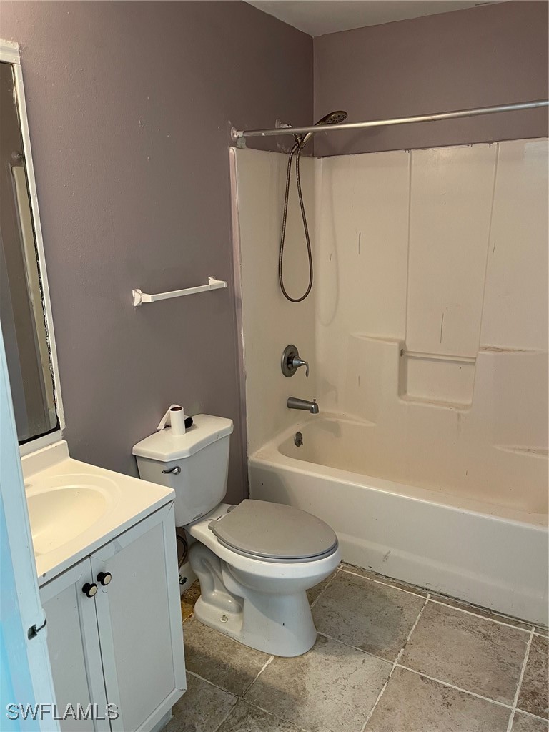 3 Bed SingleFamilyResidence for Sale in Leawood Lakes, FL — photo 12