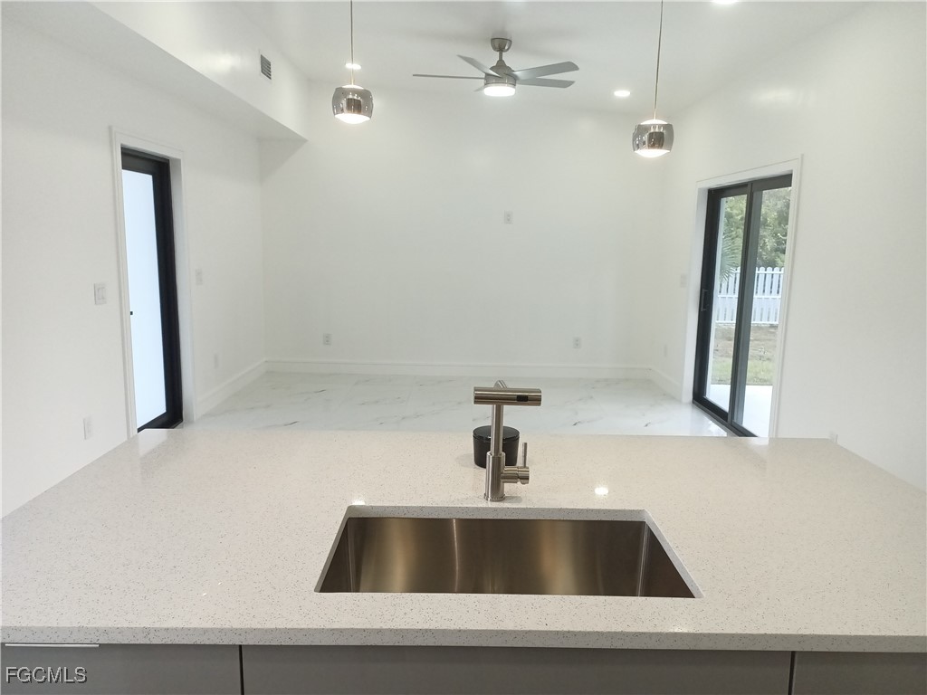 2 Bed SingleFamilyResidence for Sale in Clewiston, photo 12