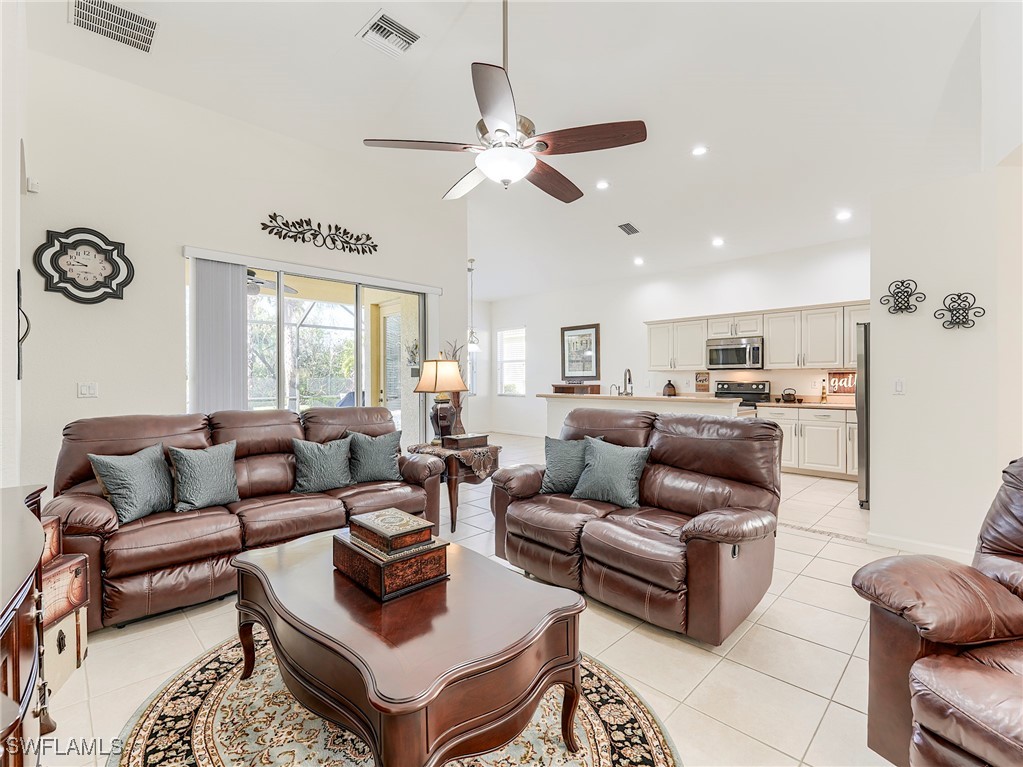 3 Bed Pool Home for Sale in Bramble Cove, FL, $399,000 — photo 12