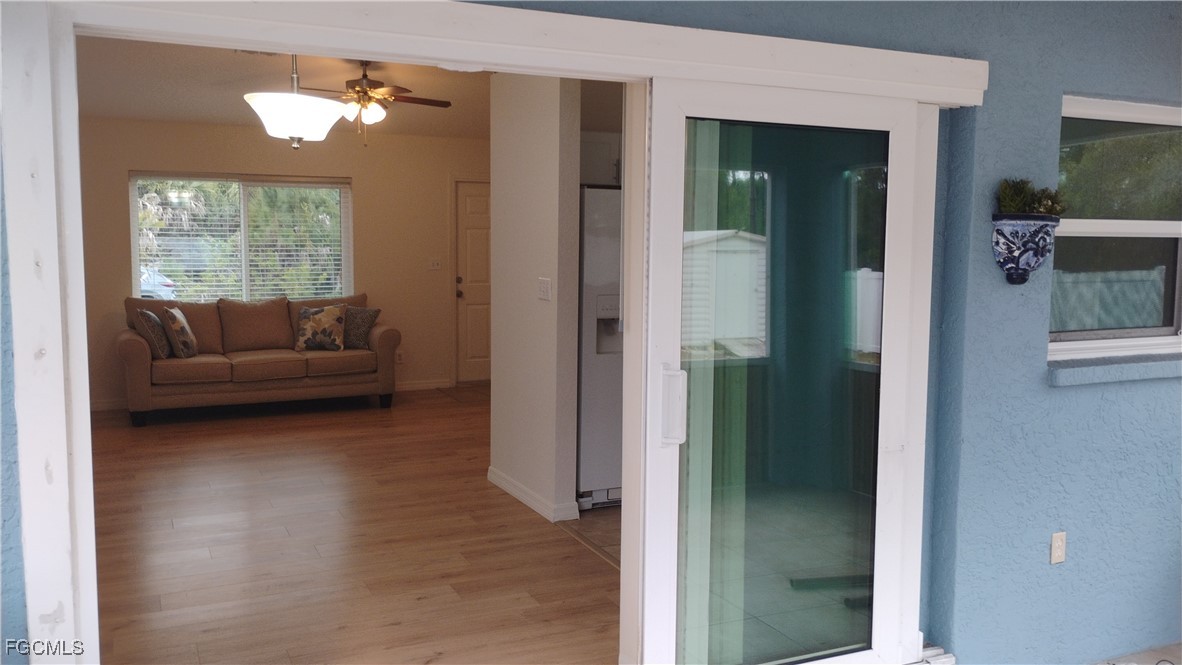 2 Bed SingleFamilyResidence for Sale in Port Charlotte, photo 12