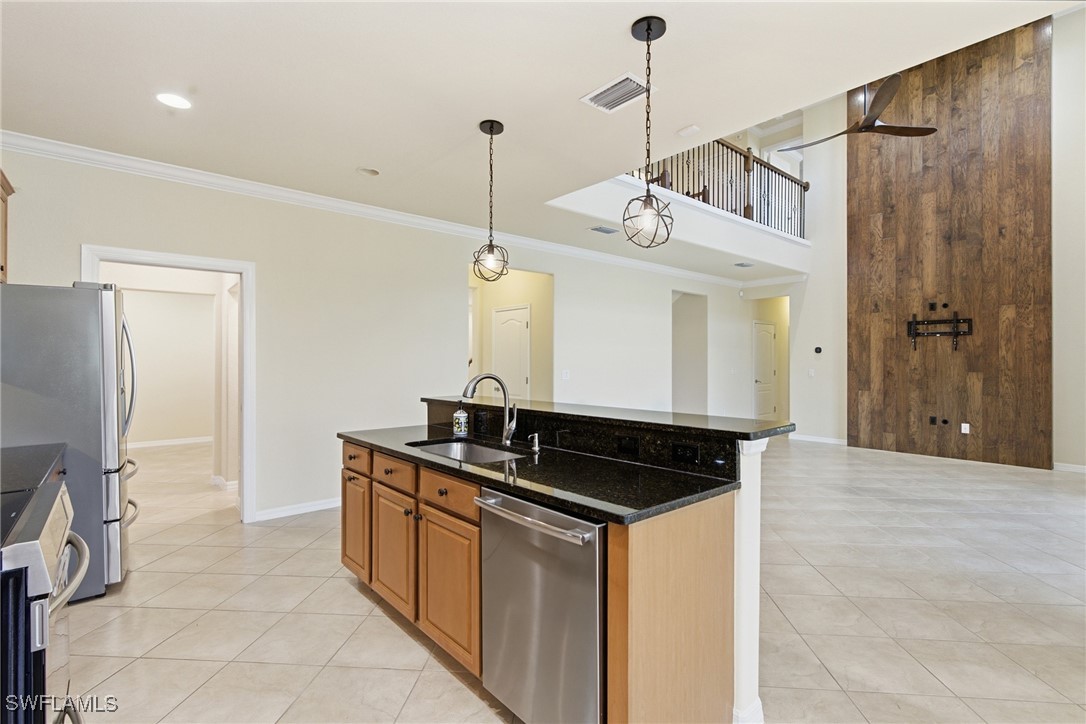 5 Bed Pool Home for Sale in Bella Terra, photo 12