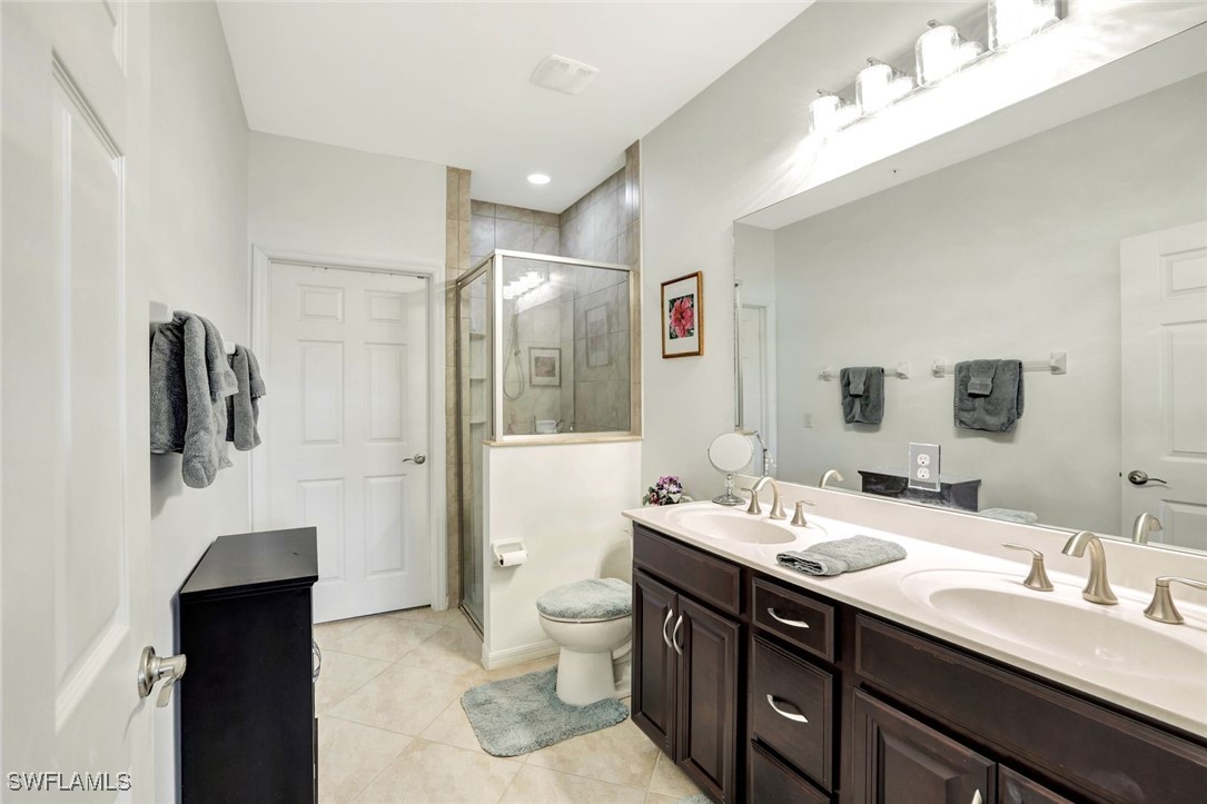 2 Bed Waterfront Home for Sale in Paloma, FL, $300,000 — photo 12