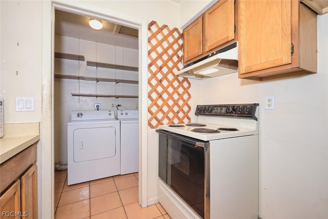 3 Bed SingleFamilyResidence for Sale in Naples, photo 12