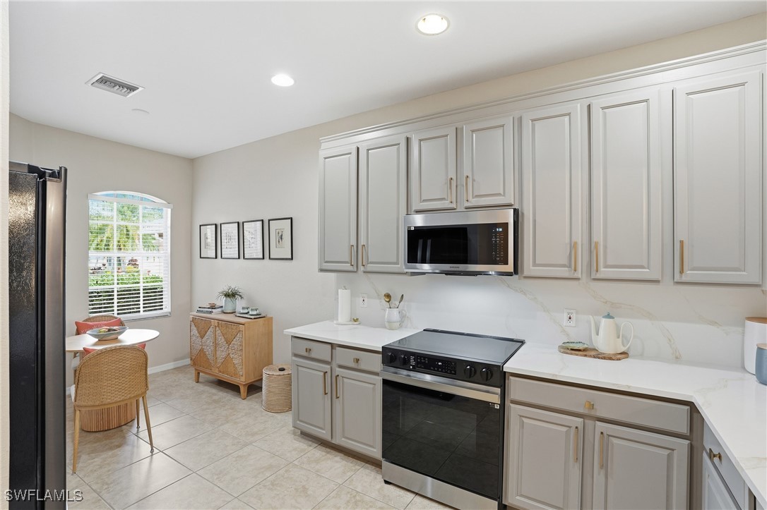 3 Bed Waterfront Home for Sale in Naples, FL, $469,000 — photo 12