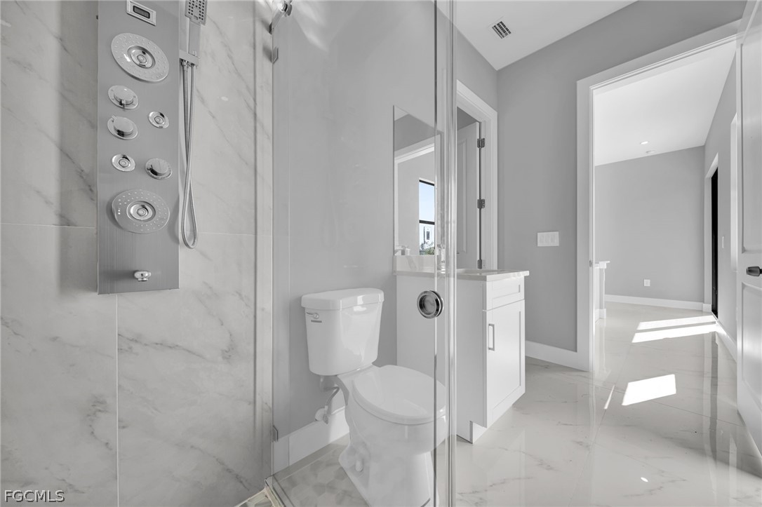 3 Bed SingleFamilyResidence for Sale in Lehigh Acres, photo 12