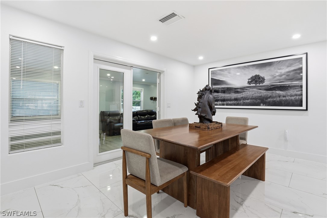 2 Bed SingleFamilyResidence for Sale in Naples, photo 12