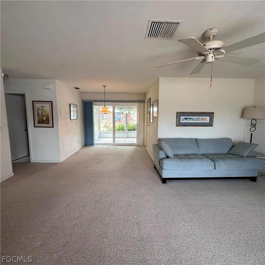 2 Bed SingleFamilyResidence for Sale in Cape Coral, photo 12