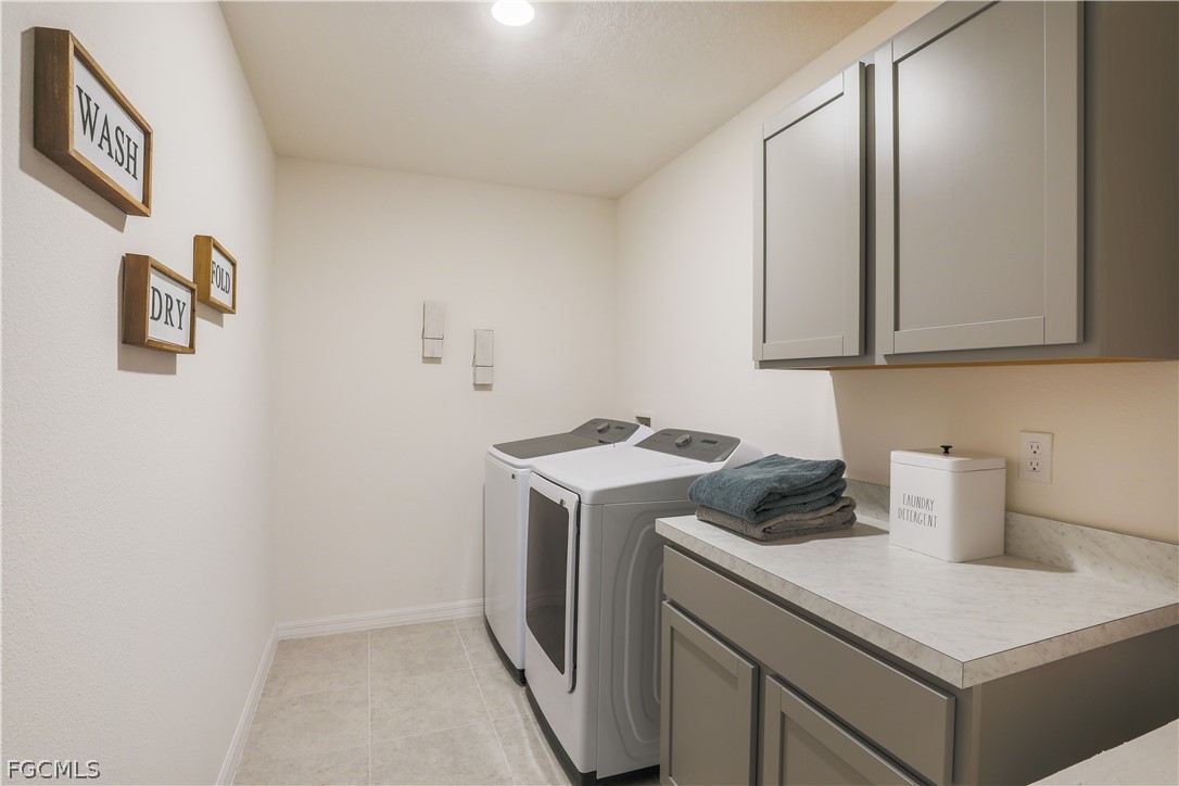 4 Bed SingleFamilyResidence for Sale in Lehigh Acres, photo 12