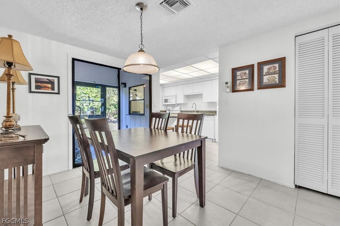 2 Bed Attached for Sale in Pinewood Villas, FL, $125,000 — photo 12
