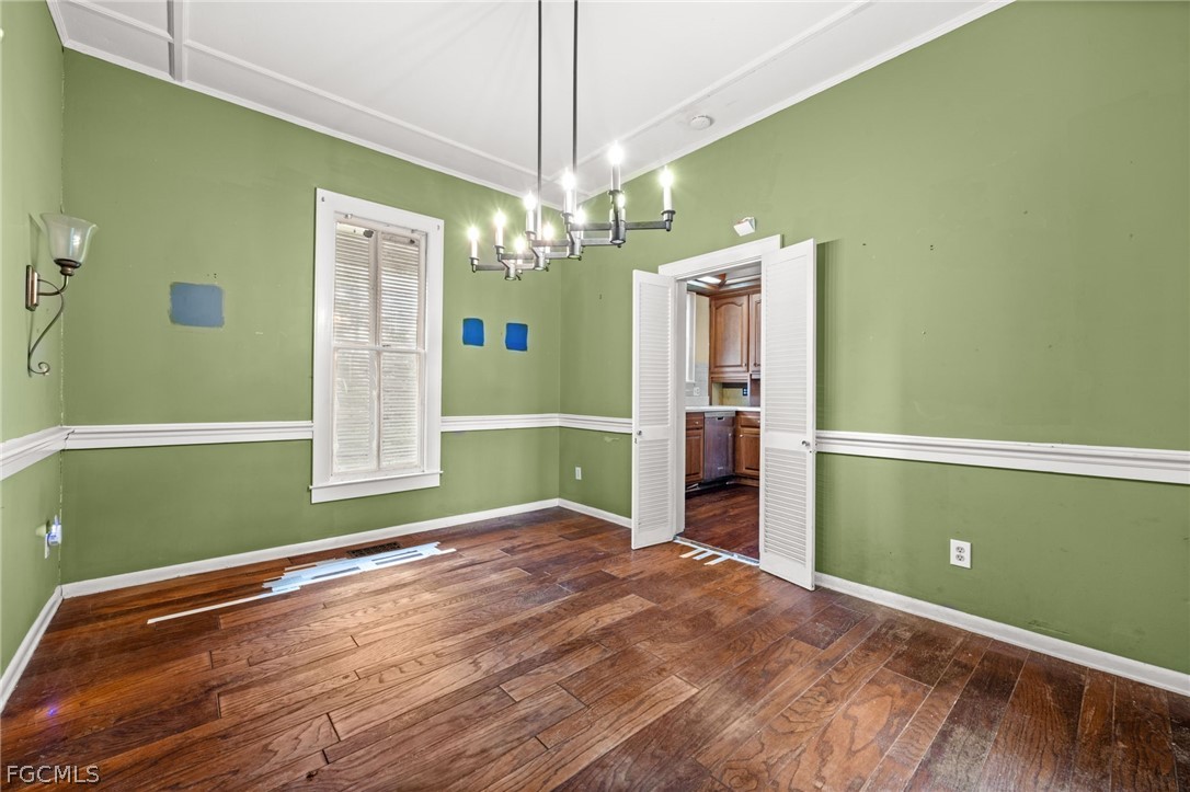 3 Bed SingleFamilyResidence for Sale in Bayshore Park, FL — photo 12