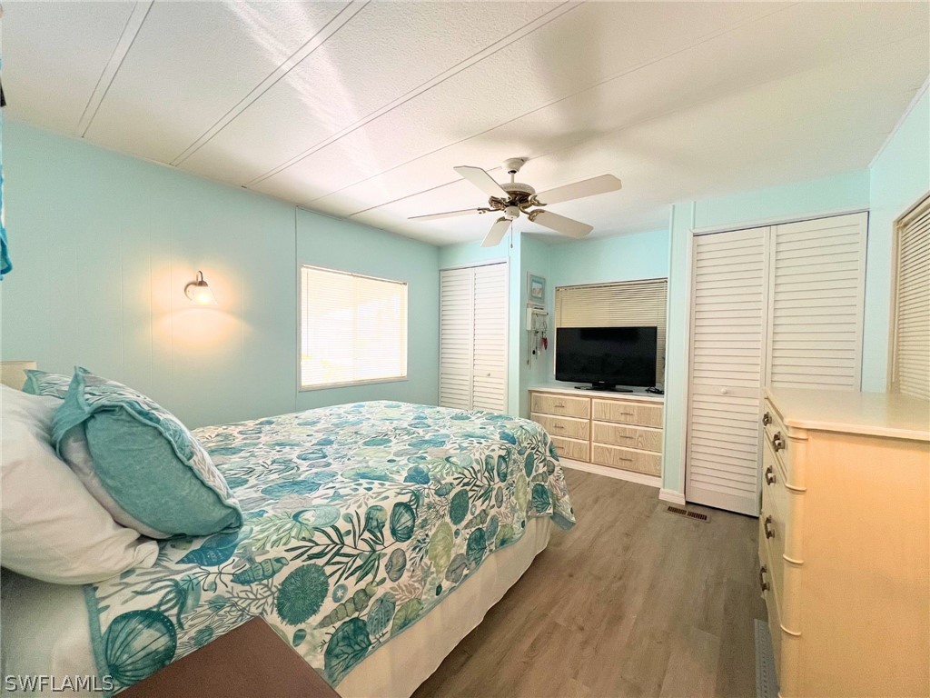 2 Bed ManufacturedHome for Sale in Naples, FL, $105,000 — photo 12
