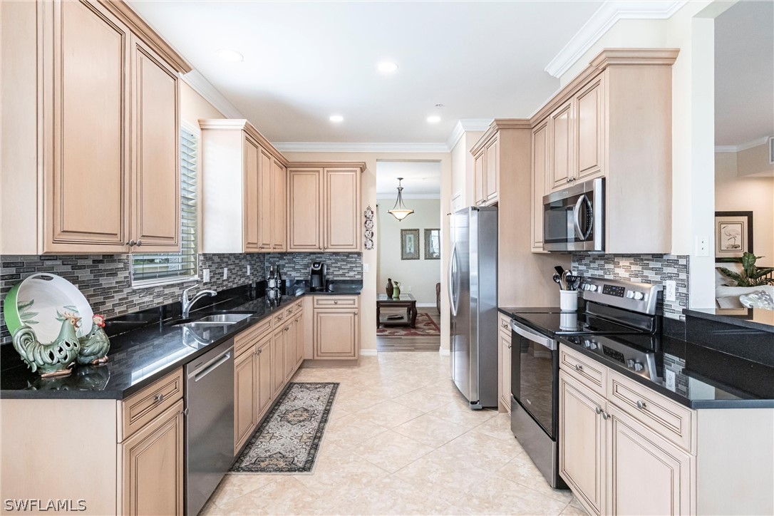 3 Bed Condominium for Sale in Ashton Oaks, photo 12