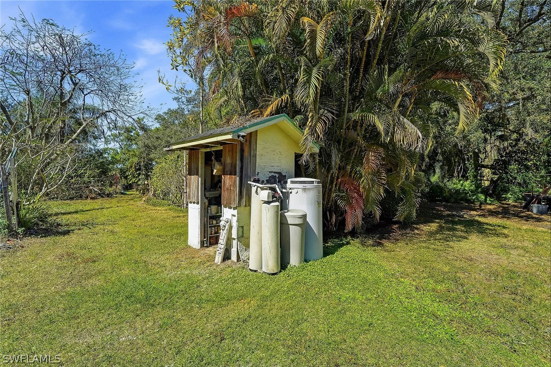 2 Bed SingleFamilyResidence for Sale in Buckingham, FL — photo 12