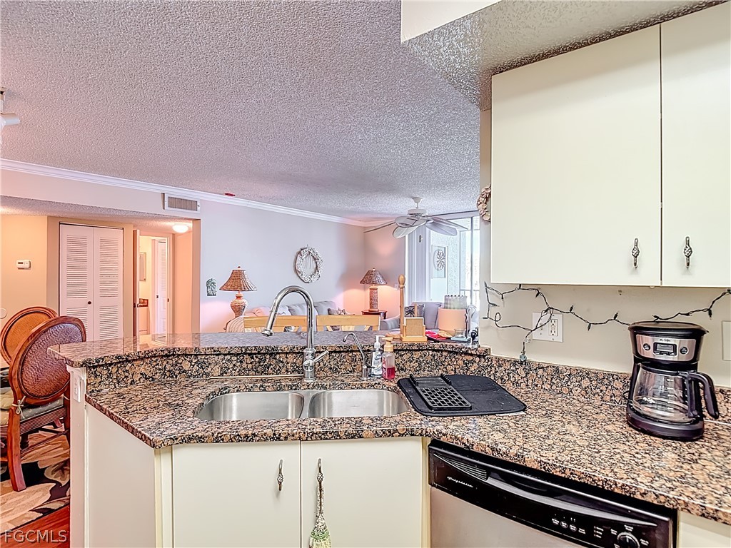 2 Bed Condominium for Sale in Musa At Daniels, FL, $134,900 — photo 12