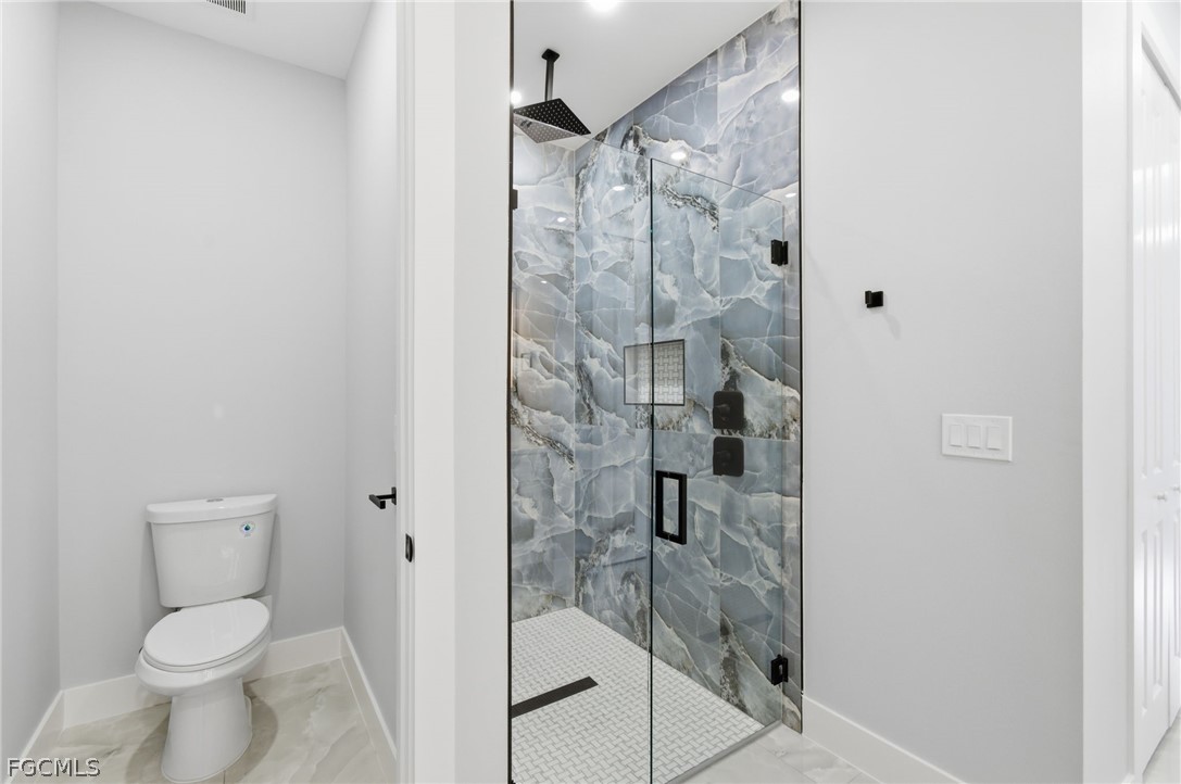 3 Bed SingleFamilyResidence for Sale in Lehigh Acres, photo 12
