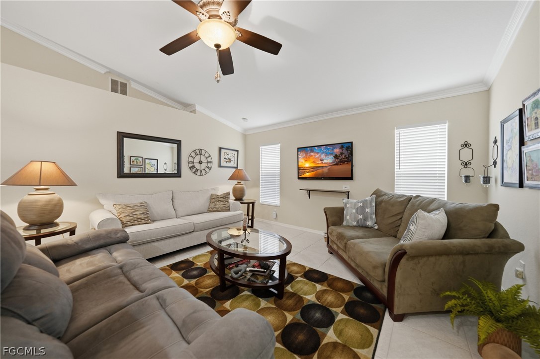 3 Bed SingleFamilyResidence for Sale in Cape Coral, photo 12