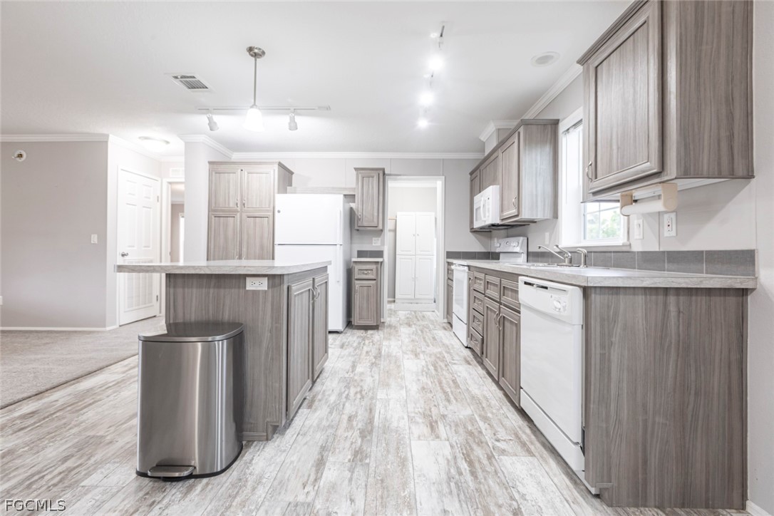 3 Bed ManufacturedHome for Sale in Punta Gorda, FL, $259,000 — photo 12