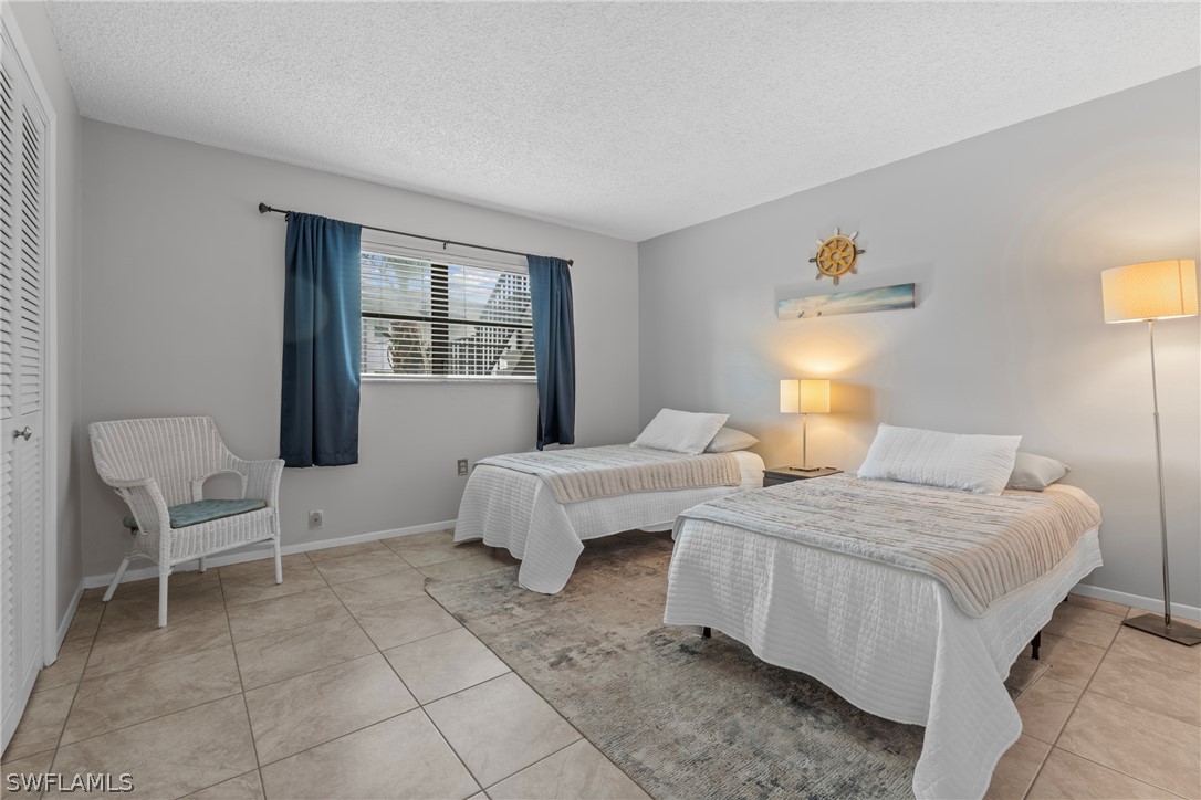 2 Bed Condominium for Sale in Naples, FL, $220,000 — photo 12