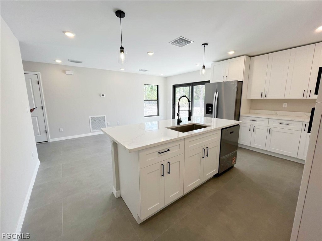 2 Bed SingleFamilyResidence for Sale in Punta Gorda, photo 12