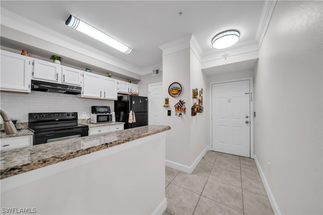 2 Bed Waterfront Home for Sale in Royal Greens, photo 12