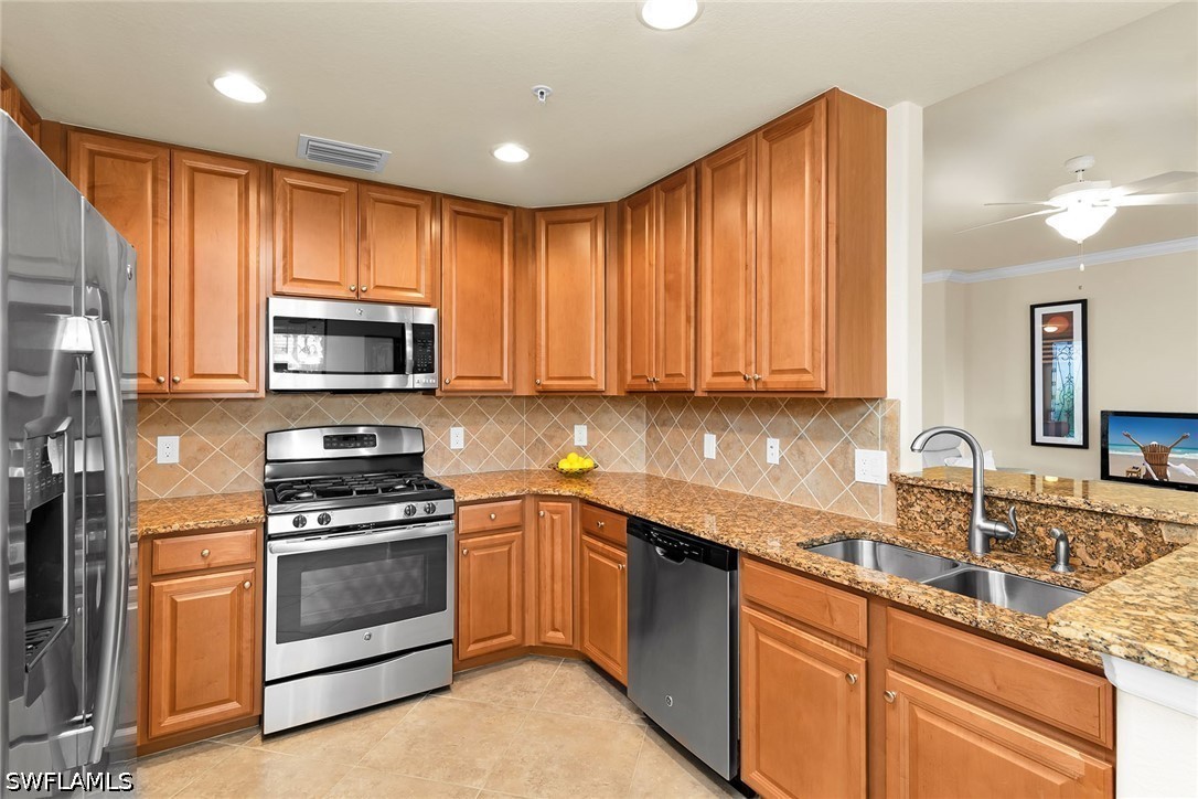 3 Bed Condominium for Sale in Sonoma, FL, $425,000 — photo 12