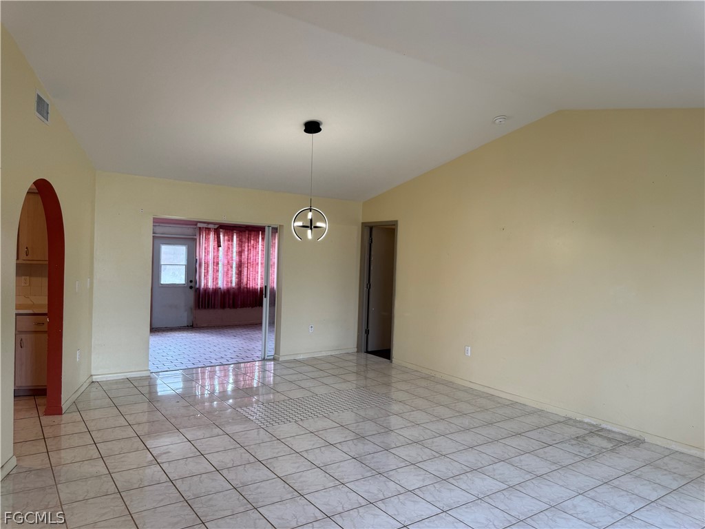 3 Bed SingleFamilyResidence for Sale in Lehigh Acres, photo 12