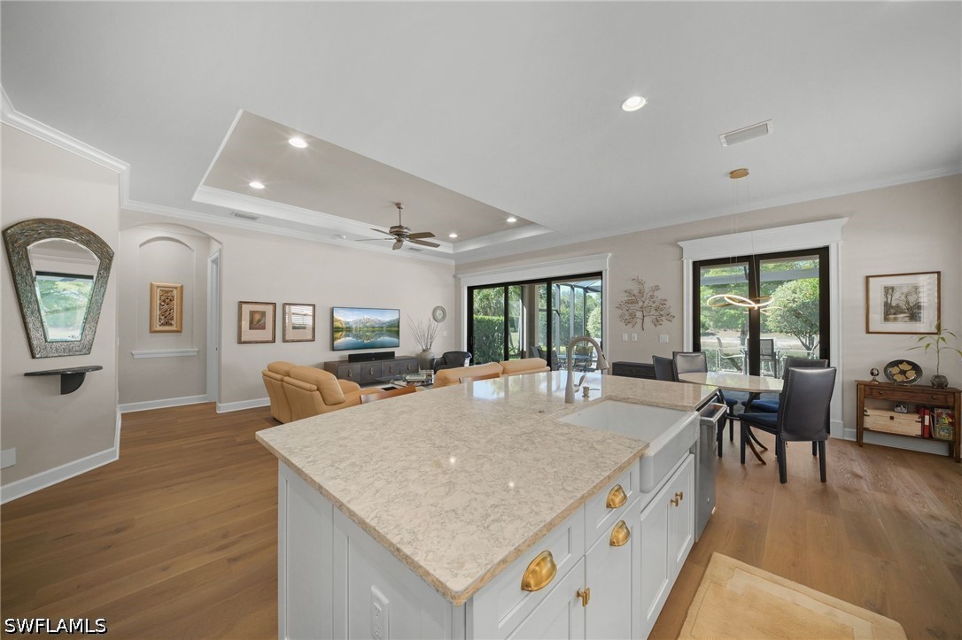3 Bed SingleFamilyResidence for Sale in Esplanade, photo 12